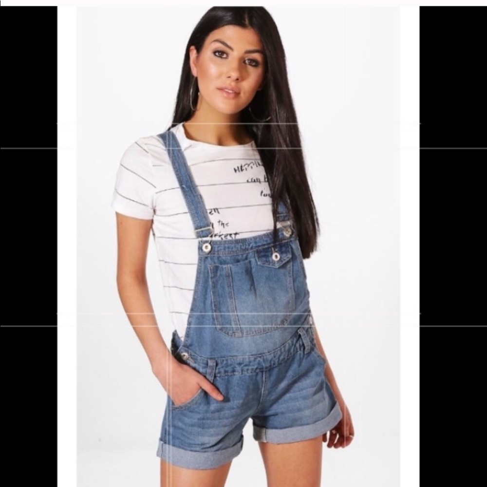 BooHoo Rina Denim Dungaree Shorts Size 8